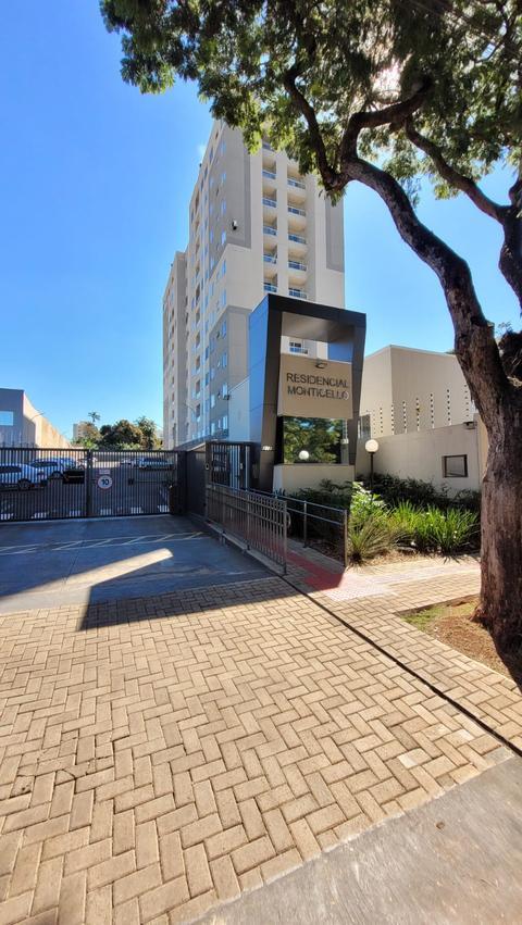 Apartamento à venda em Maringá, Ebenezer, com 2 quartos, lavanderia, piscina, churrasqueira, playground, por 280 mil